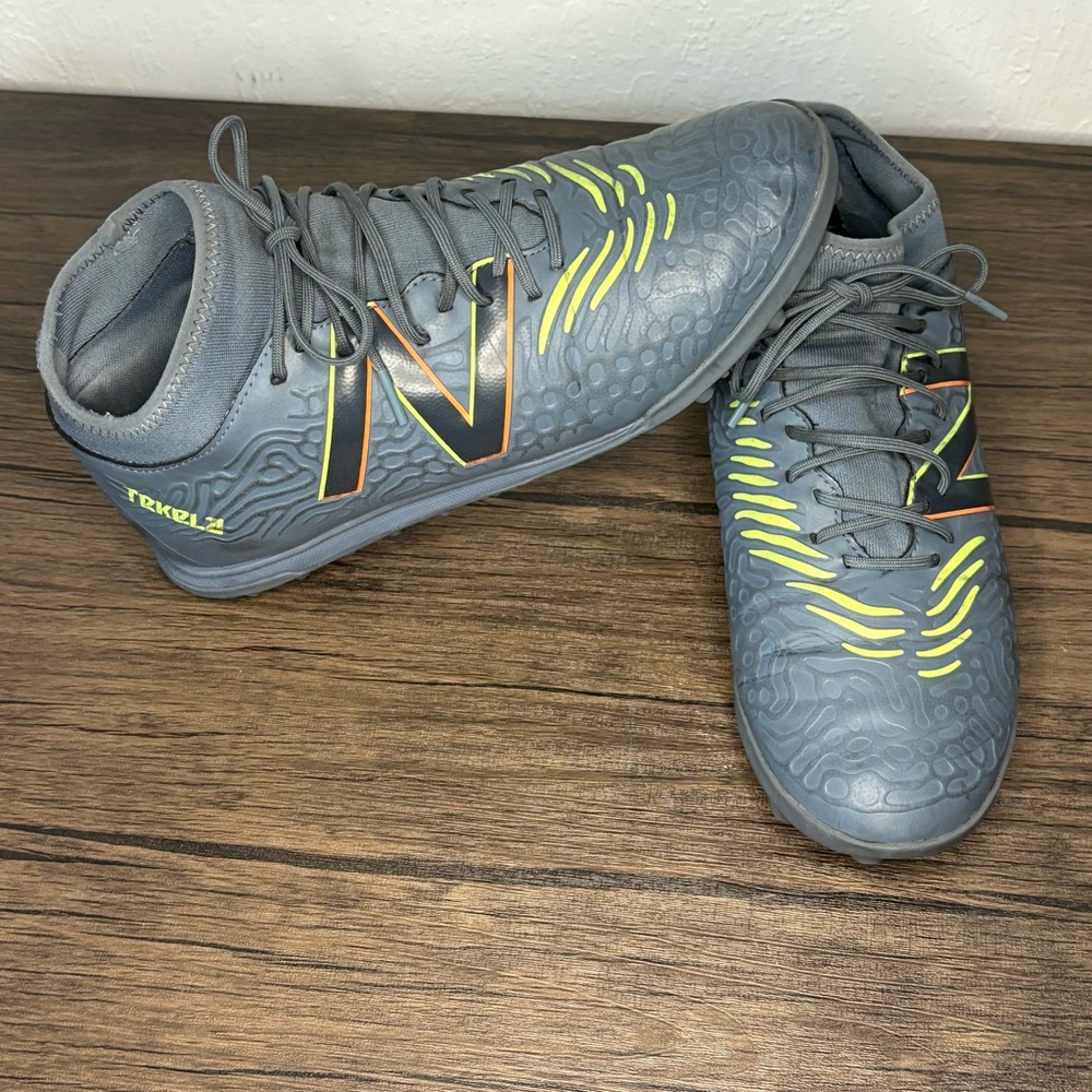 New Balance Men's Tekela Magique TF V3 Soccer‎ Shoe Gray Yellow Lace-Up Men 8.5